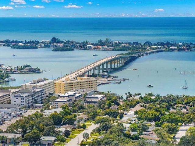 2534 MINEOLA DRIVE S, Largo, FL 33770