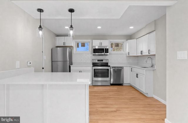 852 50TH PL NE, Washington, DC 20019