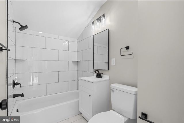 852 50TH PL NE, Washington, DC 20019