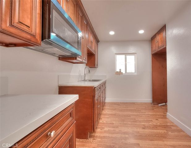 5506 Holmes Avenue, Los Angeles, CA 90058
