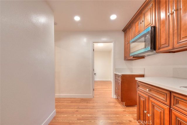 5506 Holmes Avenue, Los Angeles, CA 90058