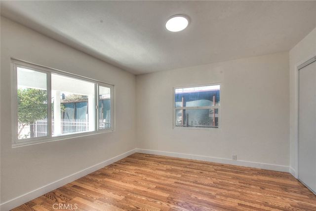 5506 Holmes Avenue, Los Angeles, CA 90058