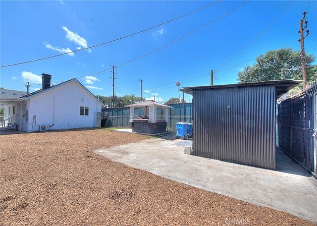 5506 Holmes Avenue, Los Angeles, CA 90058