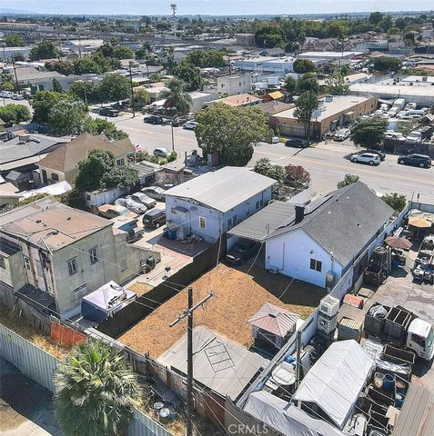5506 Holmes Avenue, Los Angeles, CA 90058