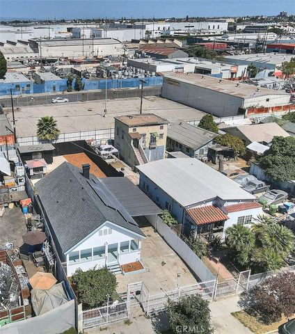 5506 Holmes Avenue, Los Angeles, CA 90058