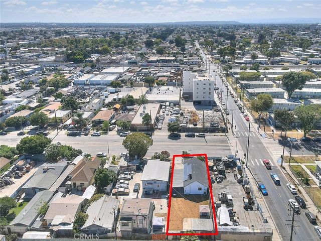5506 Holmes Avenue, Los Angeles, CA 90058
