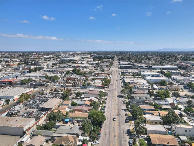 5506 Holmes Avenue, Los Angeles, CA 90058