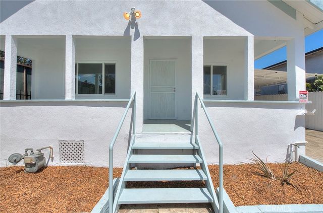 5506 Holmes Avenue, Los Angeles, CA 90058