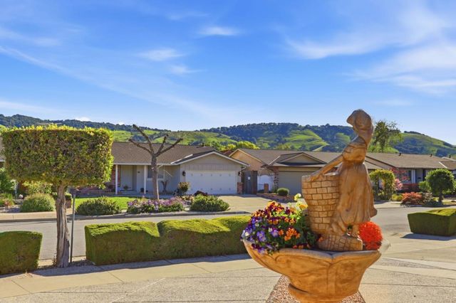 339 El Portal Way, San Jose, CA 95123