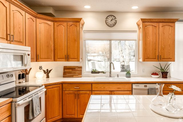 1501 E STANFORD CT, Draper, UT 84020