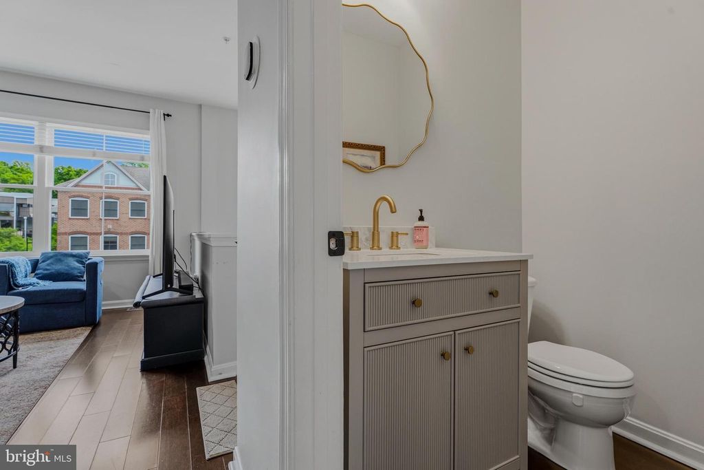 Image 12 of property listing at 2088 CLIPPER PARK ROAD, Baltimore, MD 21211