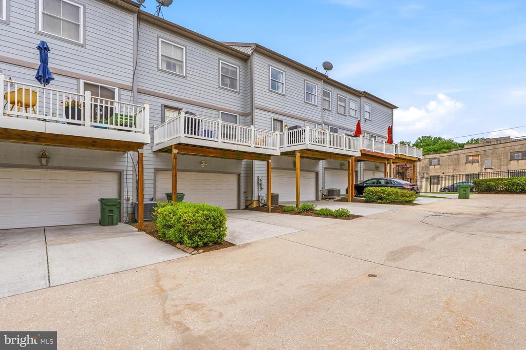 Image 36 of property listing at 2088 CLIPPER PARK ROAD, Baltimore, MD 21211
