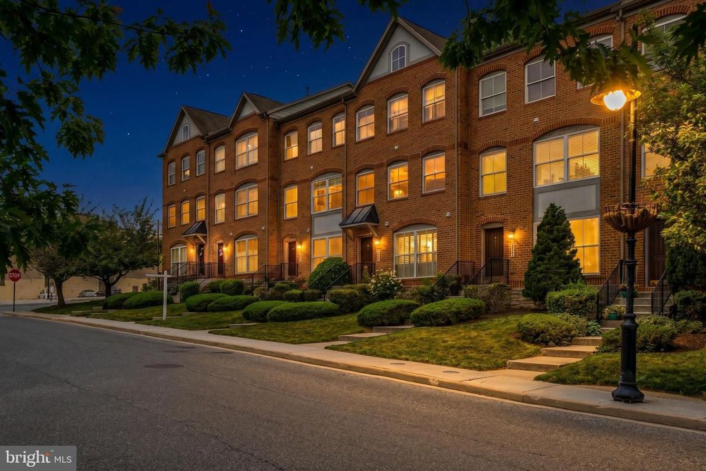 Image 38 of property listing at 2088 CLIPPER PARK ROAD, Baltimore, MD 21211