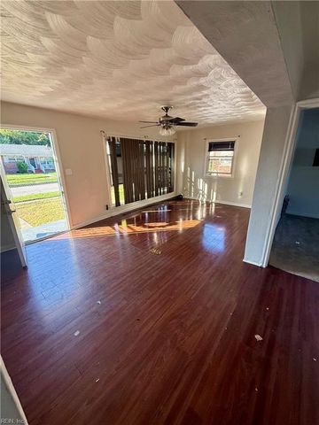 2304 Hanson AVE, Norfolk, VA 23504