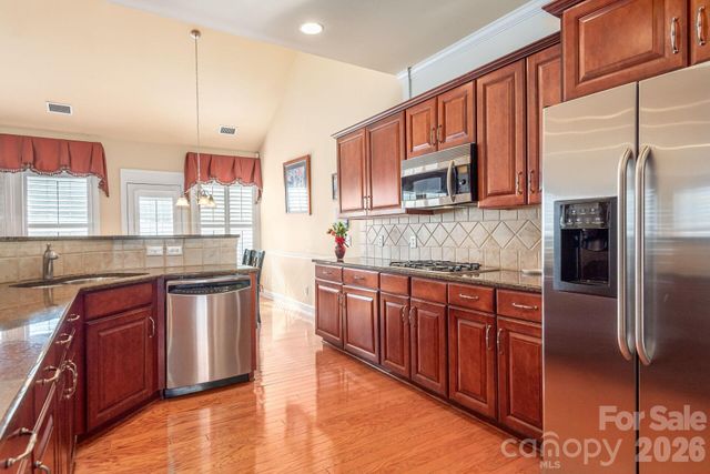 8124 Oratorio Place, Charlotte, NC 28270