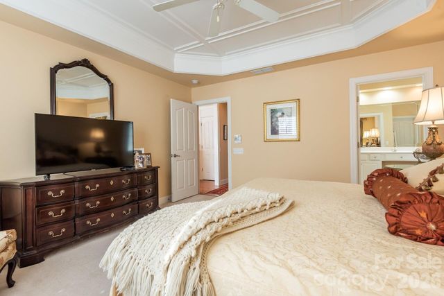 8124 Oratorio Place, Charlotte, NC 28270