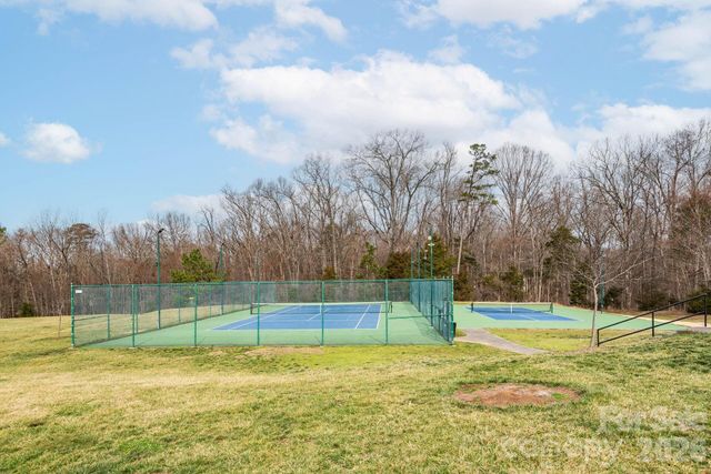 8124 Oratorio Place, Charlotte, NC 28270