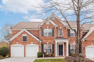 8124 Oratorio Place, Charlotte, NC 28270