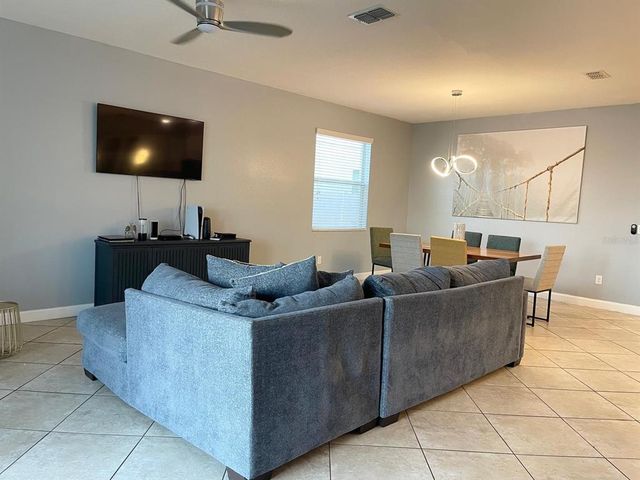 1574 THETFORD CIRCLE, Orlando, FL 32824