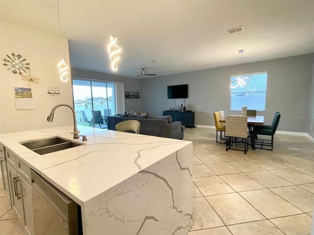 1574 THETFORD CIRCLE, Orlando, FL 32824