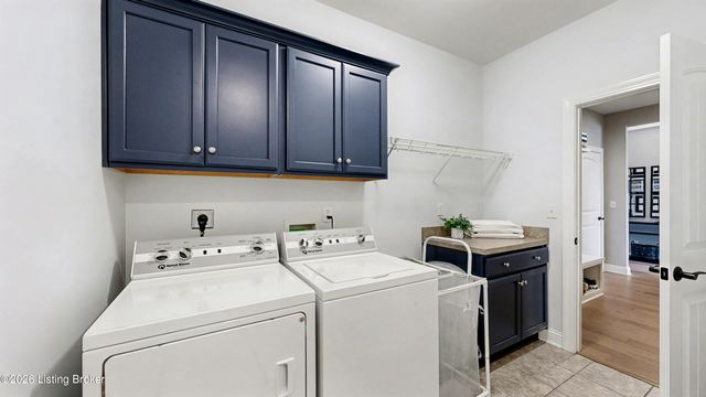 2014 Dressage Cir, Louisville, KY 40245