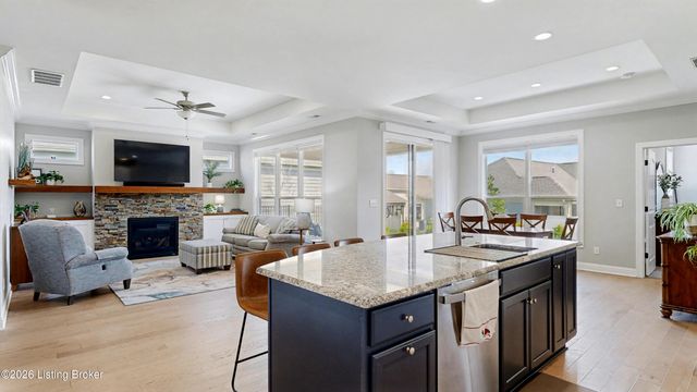 2014 Dressage Cir, Louisville, KY 40245