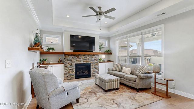 2014 Dressage Cir, Louisville, KY 40245