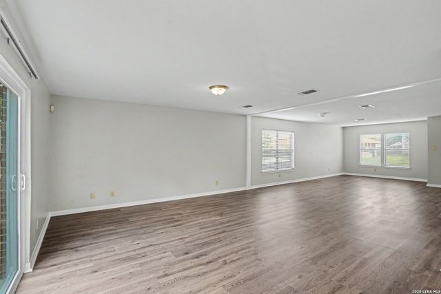8031 Cherry Glade, Converse, TX 78109