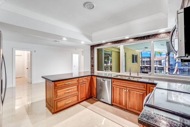 5550 NE 26th Avenue, Fort Lauderdale, FL 33308