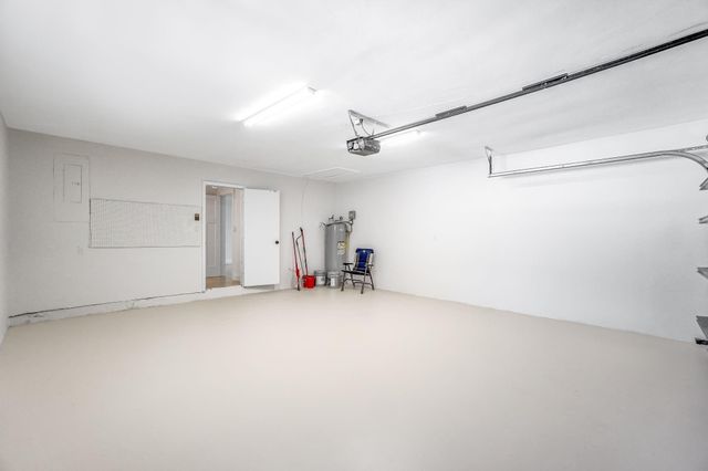 5550 NE 26th Avenue, Fort Lauderdale, FL 33308