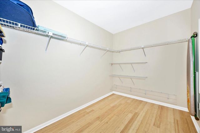 2433 HENSLOWE DR, Rockville, MD 20854