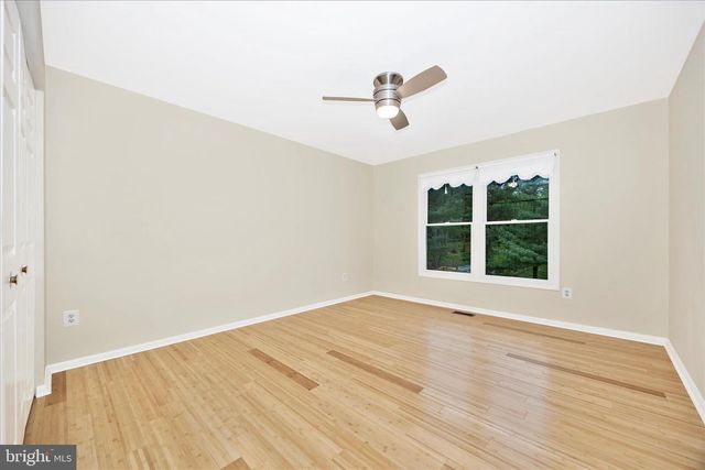 2433 HENSLOWE DR, Rockville, MD 20854