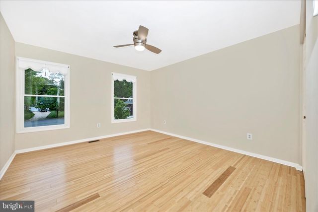 2433 HENSLOWE DR, Rockville, MD 20854
