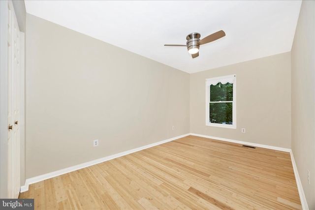 2433 HENSLOWE DR, Rockville, MD 20854