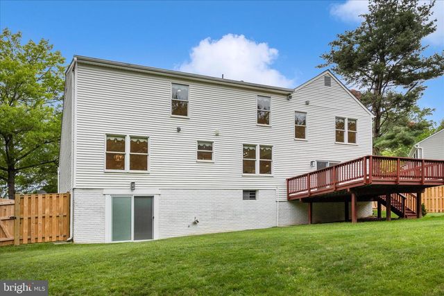 2433 HENSLOWE DR, Rockville, MD 20854