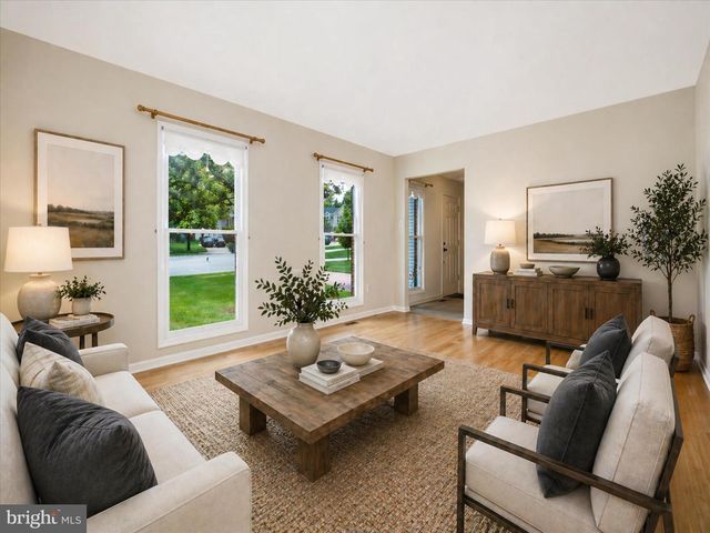 2433 HENSLOWE DR, Rockville, MD 20854