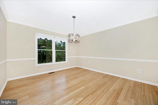 2433 HENSLOWE DR, Rockville, MD 20854