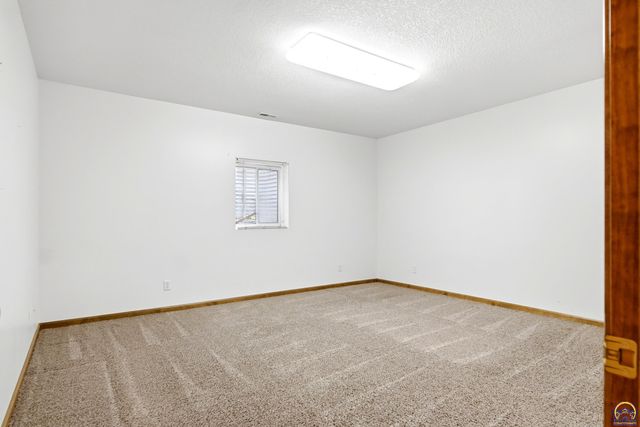 4500 SW Moundview DR, Topeka, KS 66610