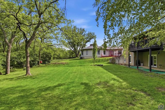 4500 SW Moundview DR, Topeka, KS 66610