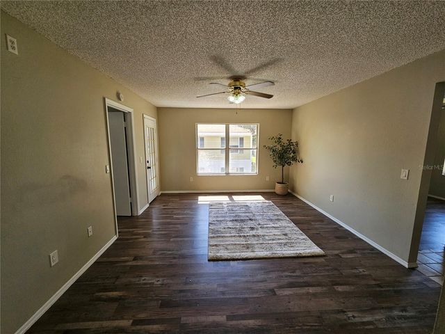 8142 FAIRWAYS CIRCLE S204, Ocala, FL 34472