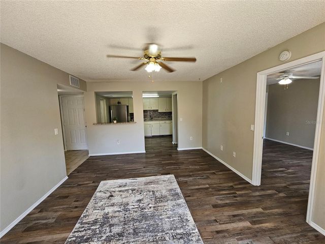 8142 FAIRWAYS CIRCLE S204, Ocala, FL 34472