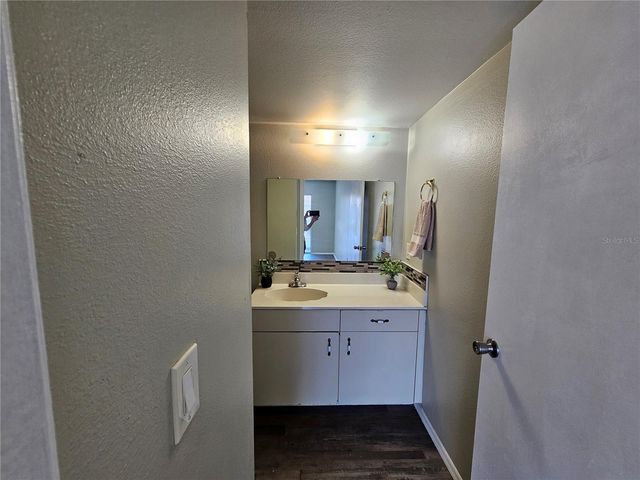 8142 FAIRWAYS CIRCLE S204, Ocala, FL 34472