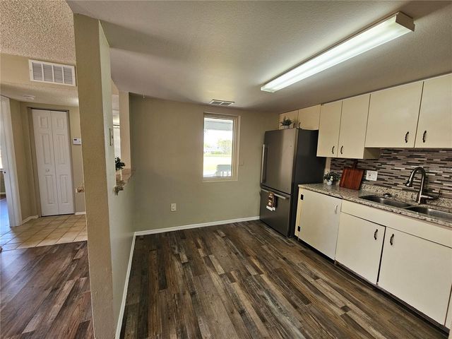 8142 FAIRWAYS CIRCLE S204, Ocala, FL 34472