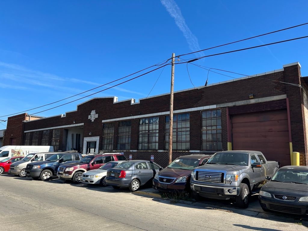 1817 S 55th Avenue 5-6, Cicero, IL 60804