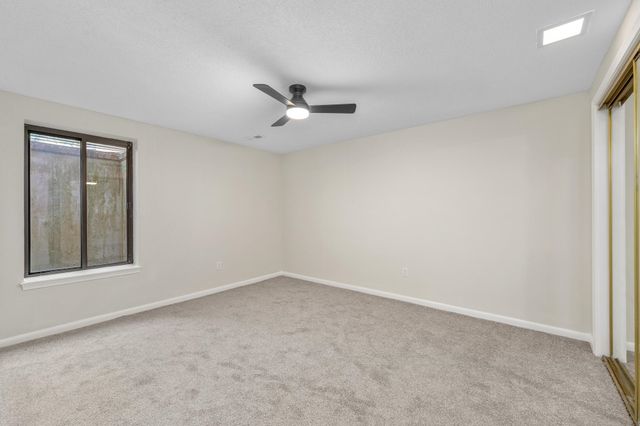1325 N Covington Cir, Wichita, KS 67212