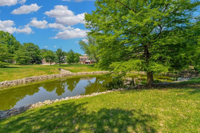 1325 N Covington Cir, Wichita, KS 67212