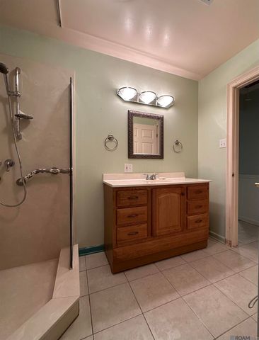 5615 Jane Marie St, Zachary, LA 70791