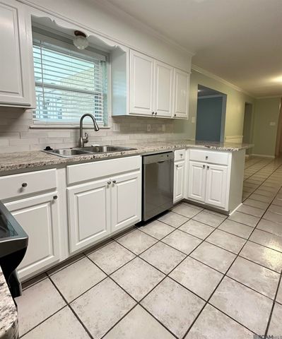 5615 Jane Marie St, Zachary, LA 70791