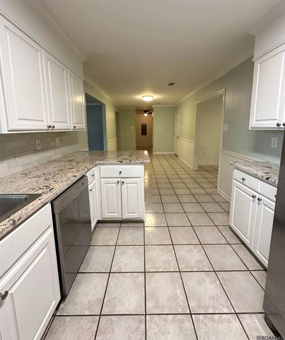 5615 Jane Marie St, Zachary, LA 70791