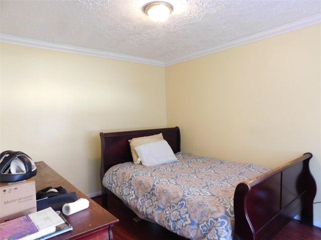 8215 Quail Hills Drive, Houston, TX 77489